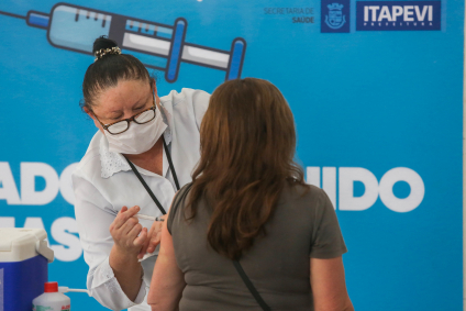 Prefeitura vacinará profissionais da educação para retomar as aulas em 21 de junho