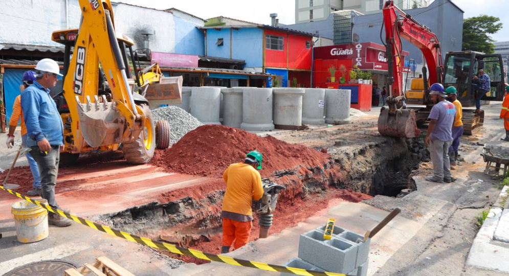 Osasco inicia obras de amplia&ccedil;&atilde;o de drenagem para evitar alagamentos no Cal&ccedil;ad&atilde;o