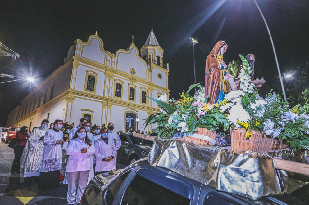 Santana de Parna&iacute;ba celebra Festa da Padroeira Santa Ana