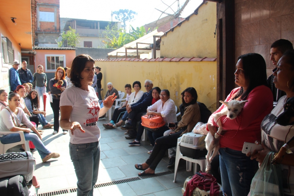 Professora S&ocirc;nia destaca o apoio da sociedade na constru&ccedil;&atilde;o de leis de prote&ccedil;&atilde;o aos animais