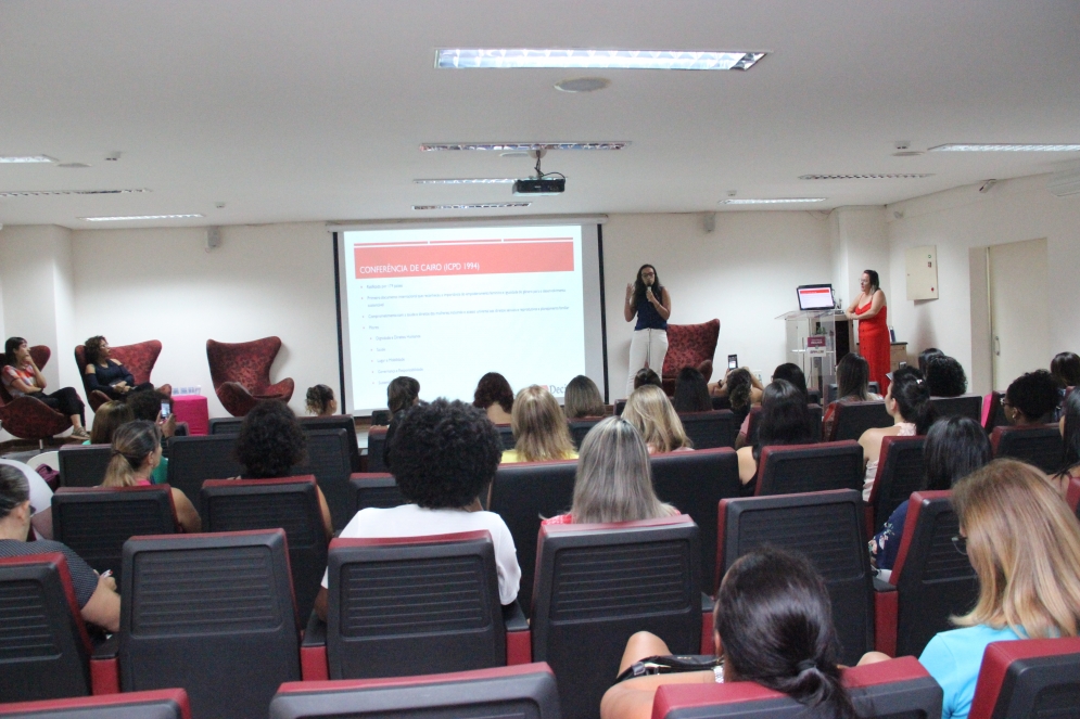 Atendimento &agrave;s v&iacute;timas e preven&ccedil;&atilde;o &agrave; viol&ecirc;ncia s&atilde;o prioridades na Secretaria da Mulher