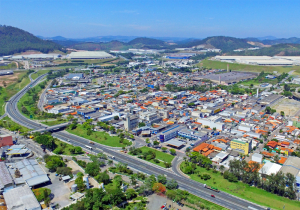 Cajamar inicia fase de transi&ccedil;&atilde;o, liberando reabertura de com&eacute;rcio