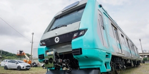 Homem &eacute; preso roubando fios da viamobilidade em Jandira