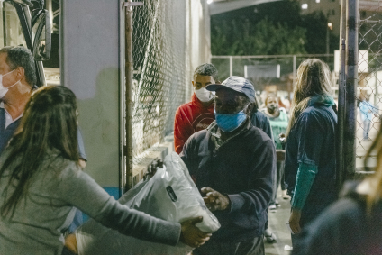 Campanha do Agasalho faz entrega de cobertores para famílias carentes e atendidos por entidades conveniadas