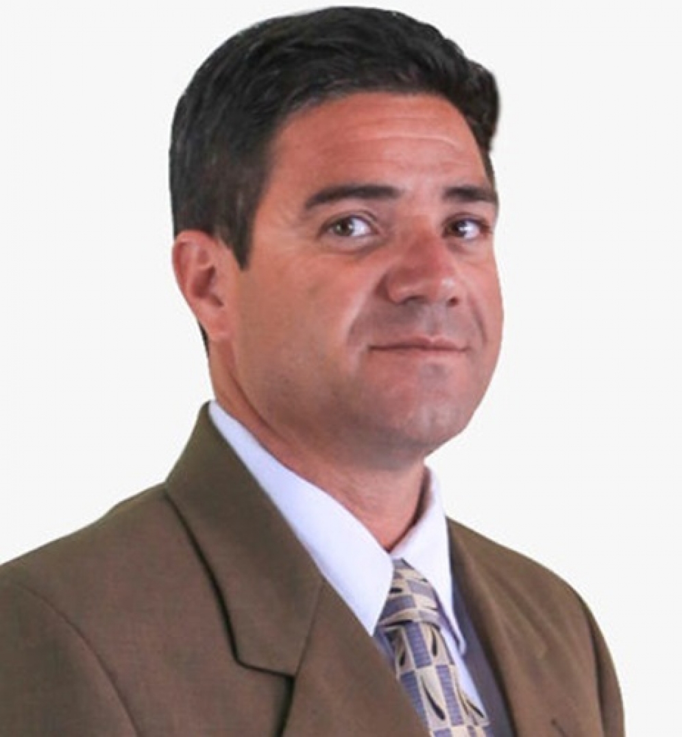 Vereador de Itapevi &eacute; assassinado; Denis Lucas sa&iacute;a de um culto