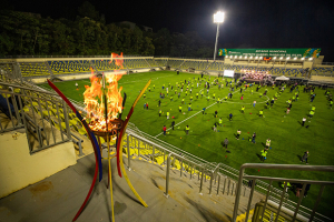 Centenas de mulheres participam da abertura da 3&ordf; edi&ccedil;&atilde;o do Programa Parna&iacute;ba Mais Leve