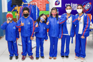 Prefeitura entrega jaquetas de inverno para 15 mil alunos