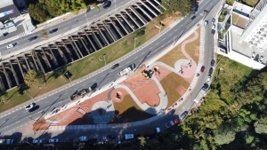 Prefeitura de Barueri revitaliza pra&ccedil;a no Bethaville