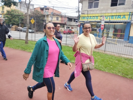 Secretaria da Mulher promove “Caminha mãe!” no Parque Municipal