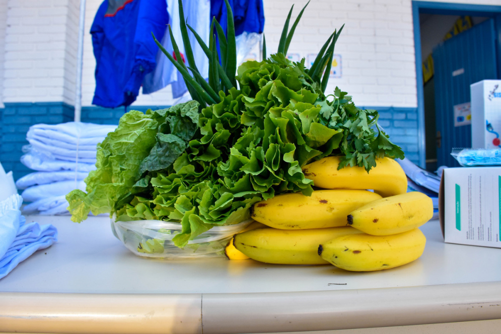 Alunos das escolas municipais recebem kits da Agricultura Familiar