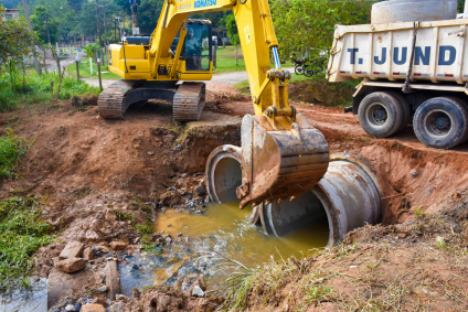 Prefeitura realiza melhorias e instala novas tubulações no Km 41,5 da Anhanguera